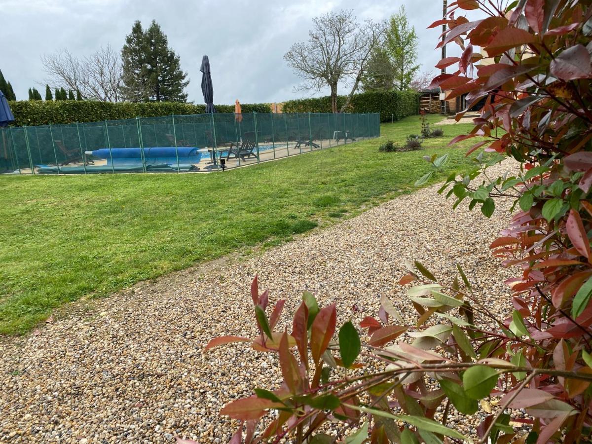 Gite 3 Etoiles Avec Piscine Dordogne Minzac Esterno foto